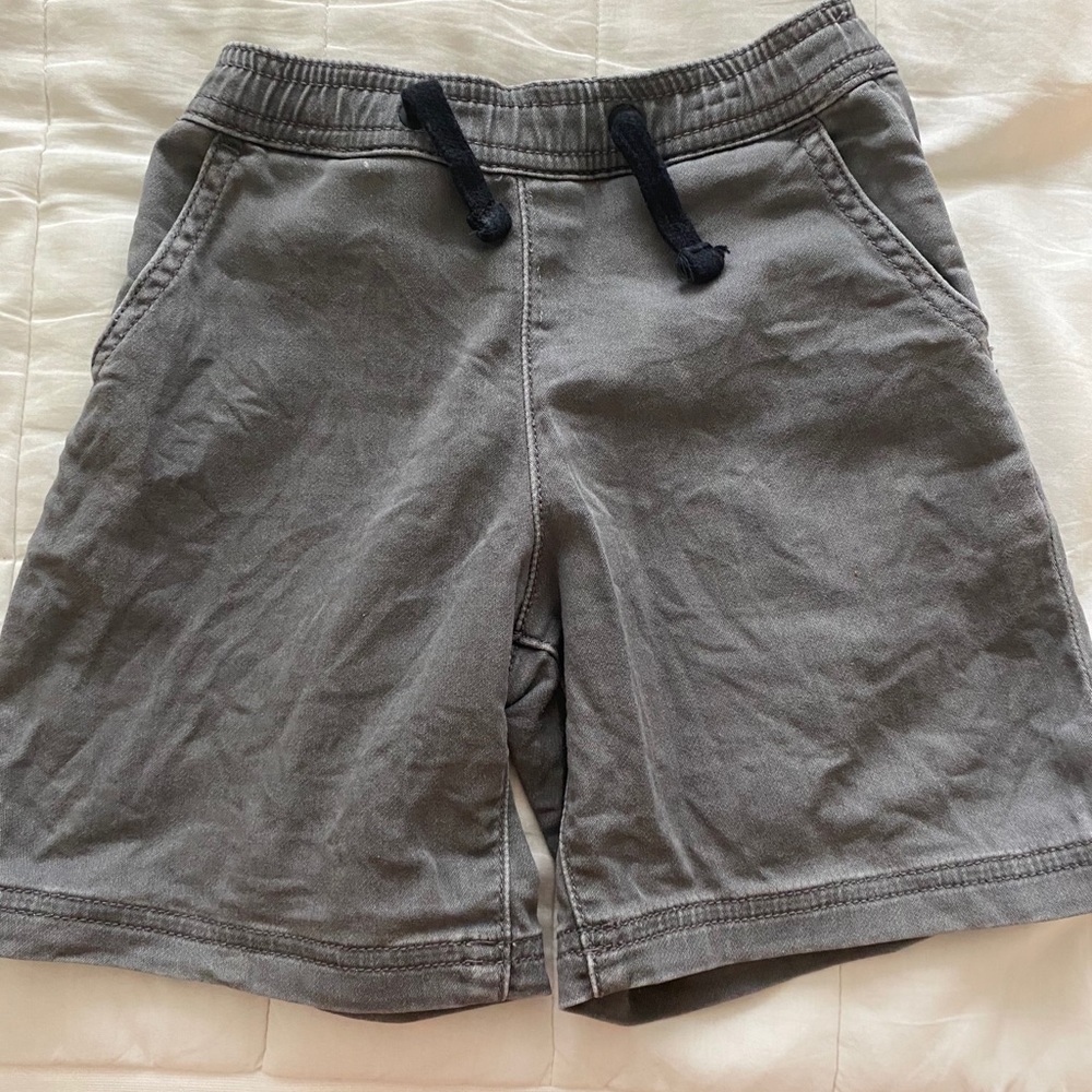 DL 1961 gray Boys shorts size 2